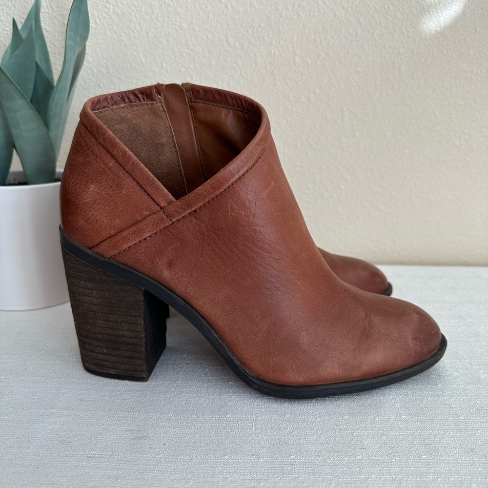 Lucky Brand Salza Brown Leather Heeled Ankle Boots Women’s 9.5M - Picture 2 of 12